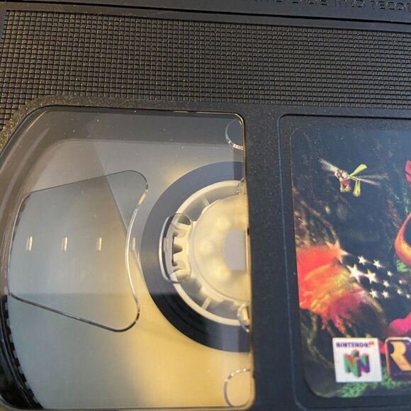 Banjo-Kazooie VHS Promo Tape Blockbuster Exclusive N64 Rare Collectible Nintendo - Picture 6 of 6
